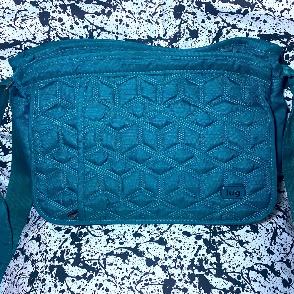 Lug Crossbody “Wings”